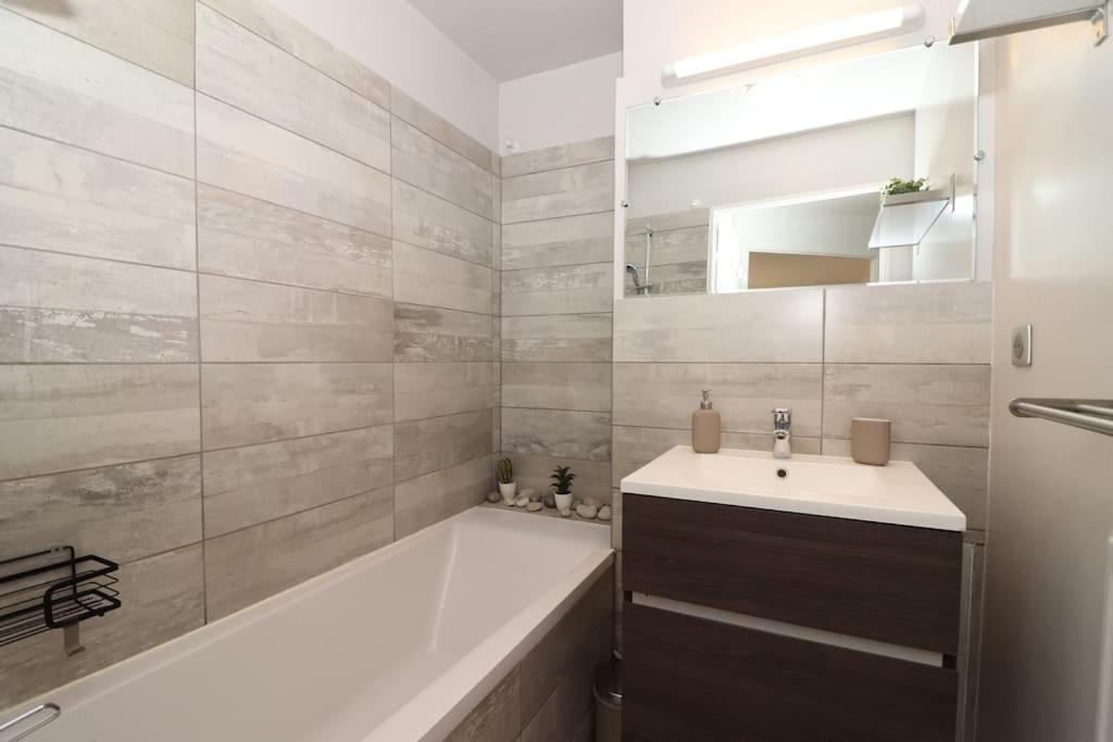 Votre Confort La Cosy Cocoon Courcouronnes Exterior foto